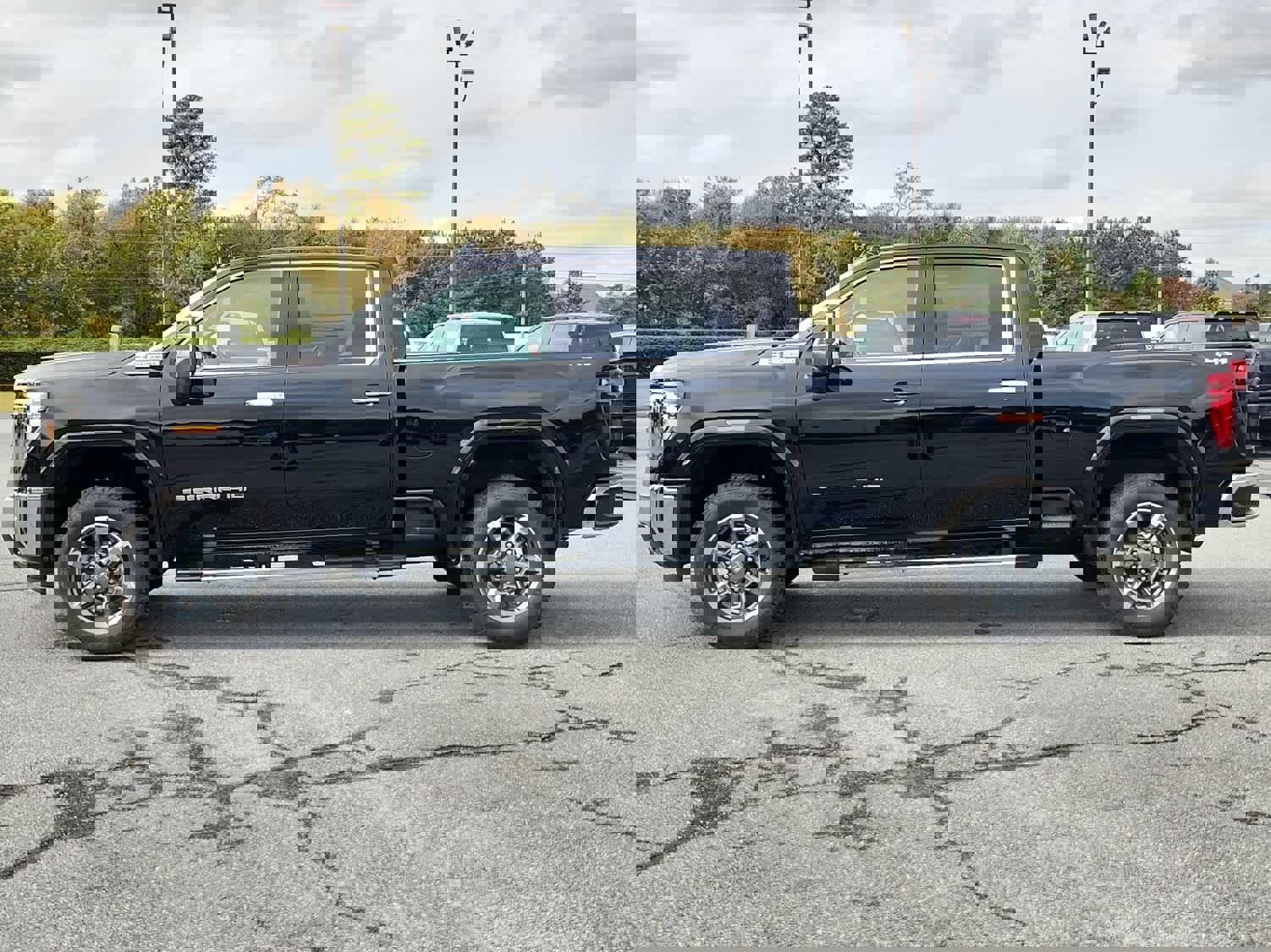 New 2026 GMC Sierra 2500 SLT w/ SLT Convenience Package image 5