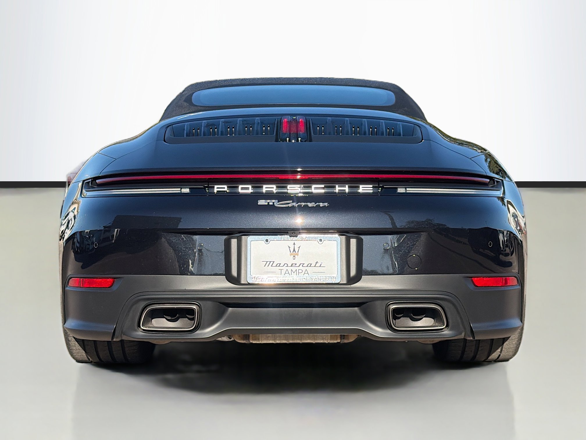 Used 2025 Porsche 911 Carrera image 4