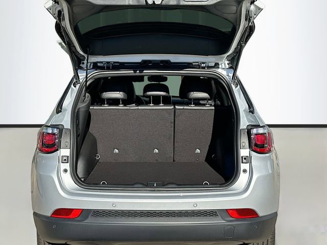 New 2026 Jeep Compass Limited image 27