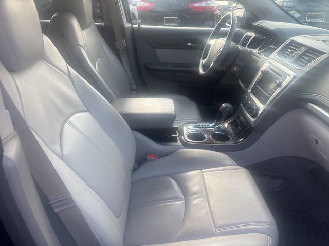 Used 2015 GMC Acadia SLT image 15