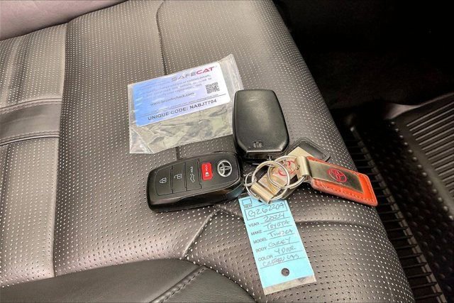 Used 2024 Toyota Tundra Capstone image 11