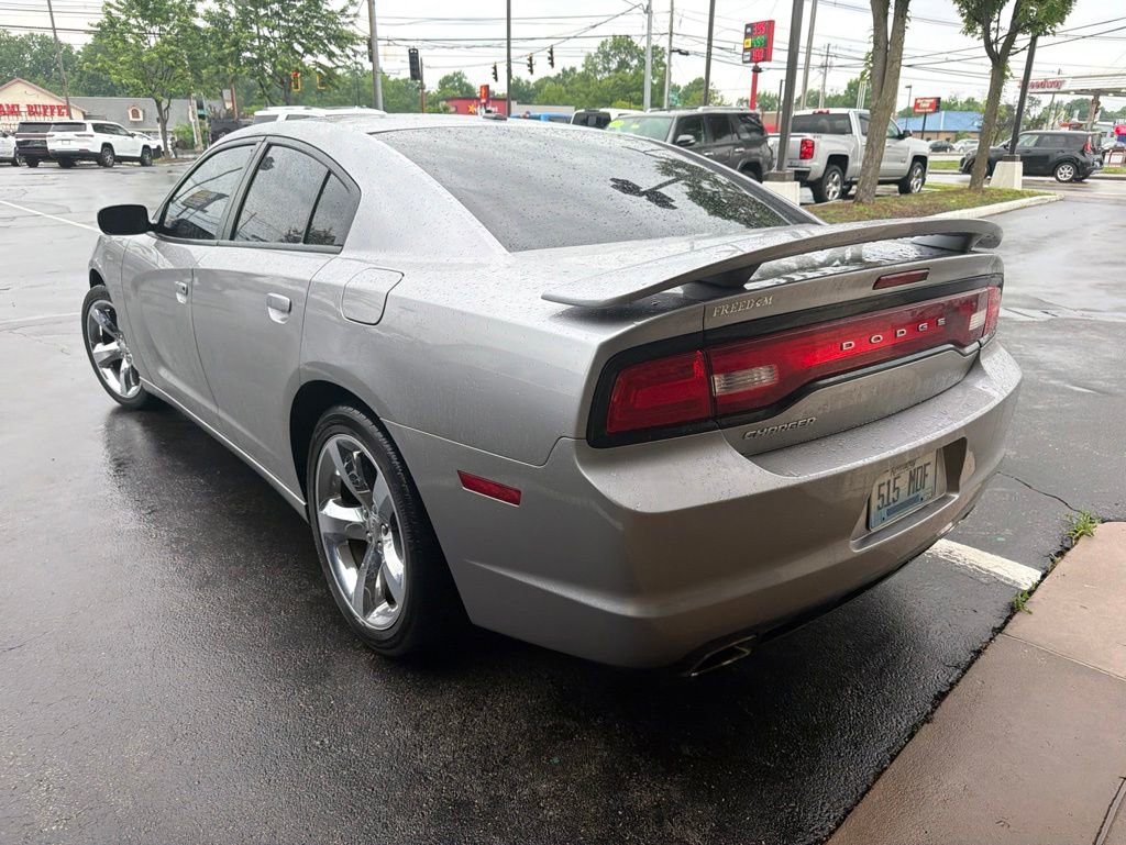Used 2011 Dodge Charger Rallye RWD image 6