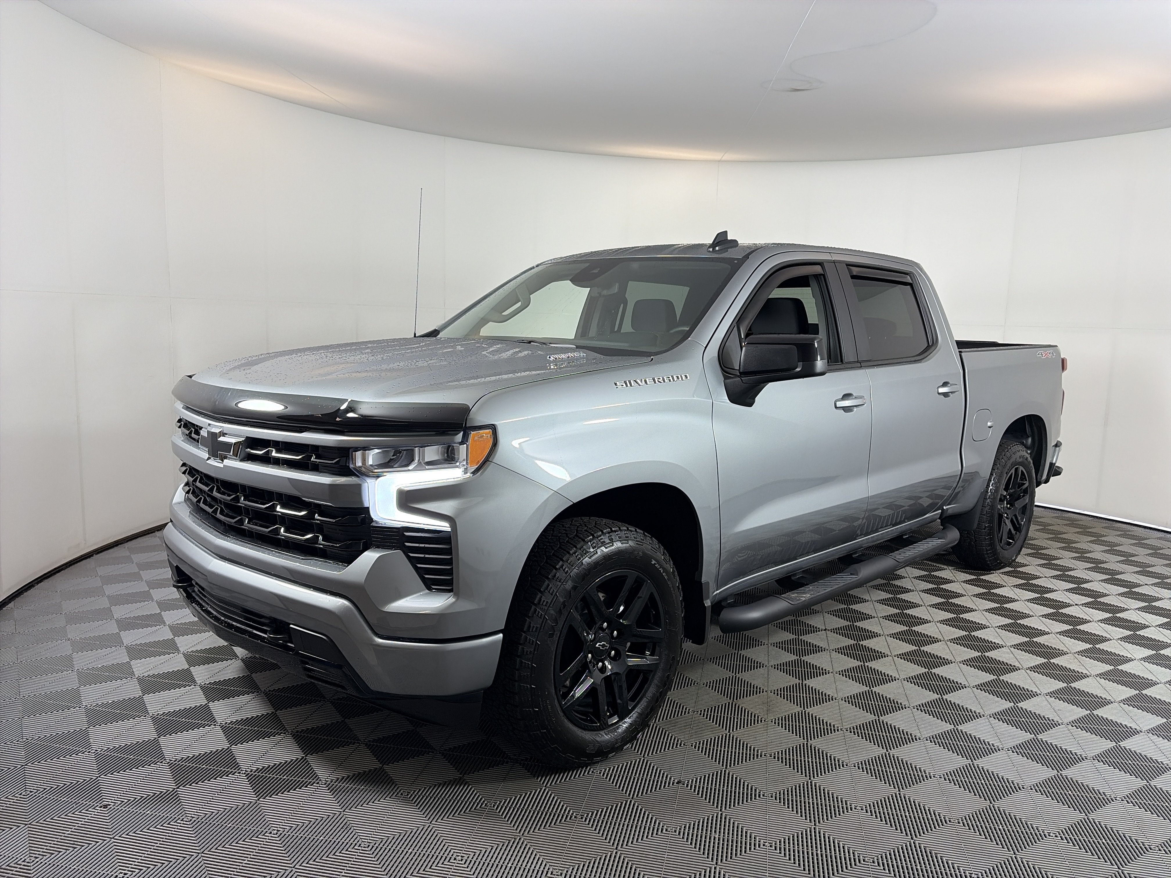 Certified 2026 Chevrolet Silverado 1500 RST w/ RST Select Package AWD/4WD image 2