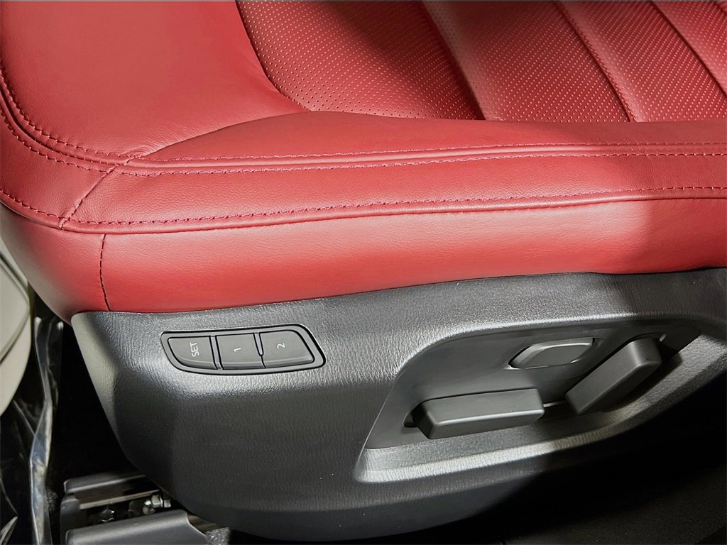 Used 2025 MAZDA CX-5 Carbon Edition image 16