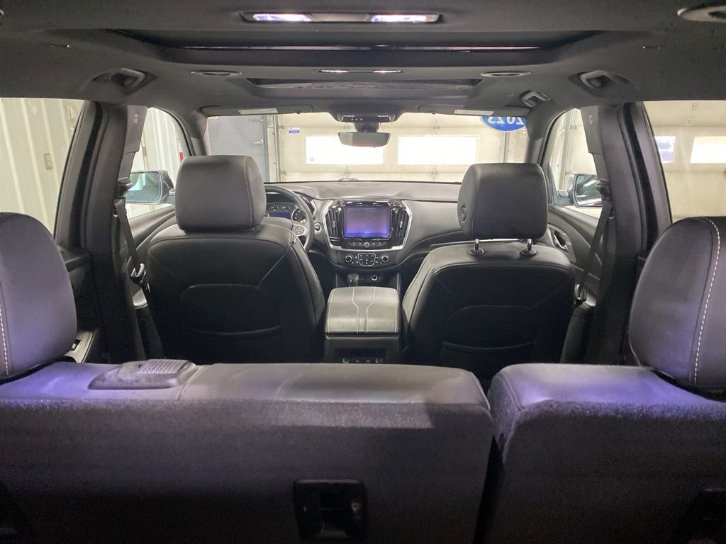 Used 2023 Chevrolet Traverse LT w/ LT Premium Package AWD/4WD image 15