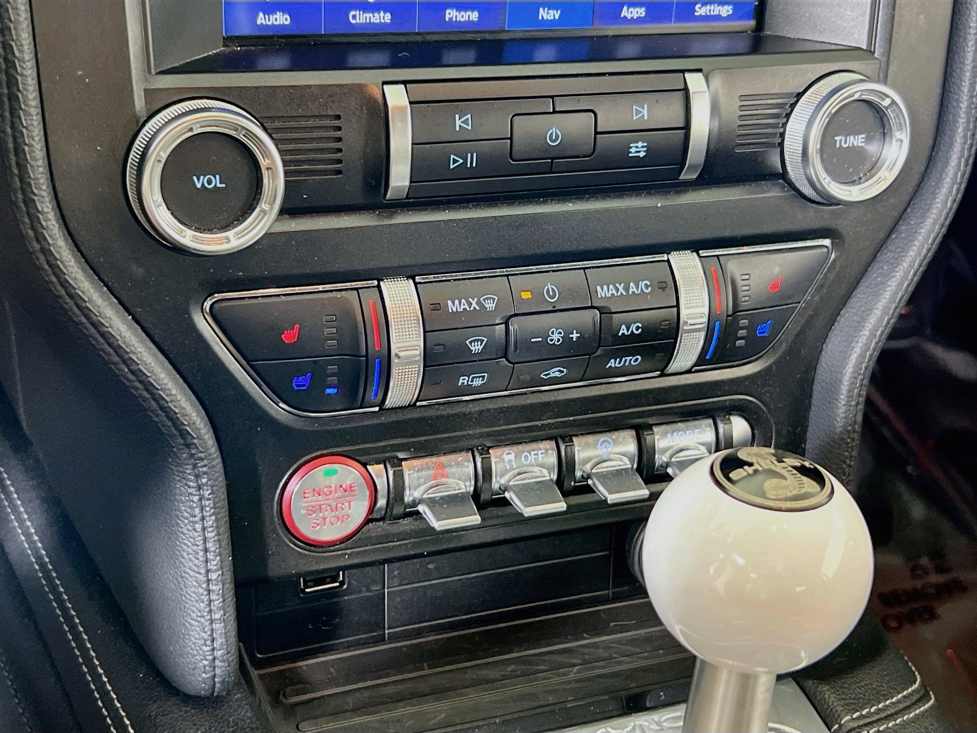 Used 2019 Ford Mustang GT Premium w/ Equipment Group 401A RWD image 16