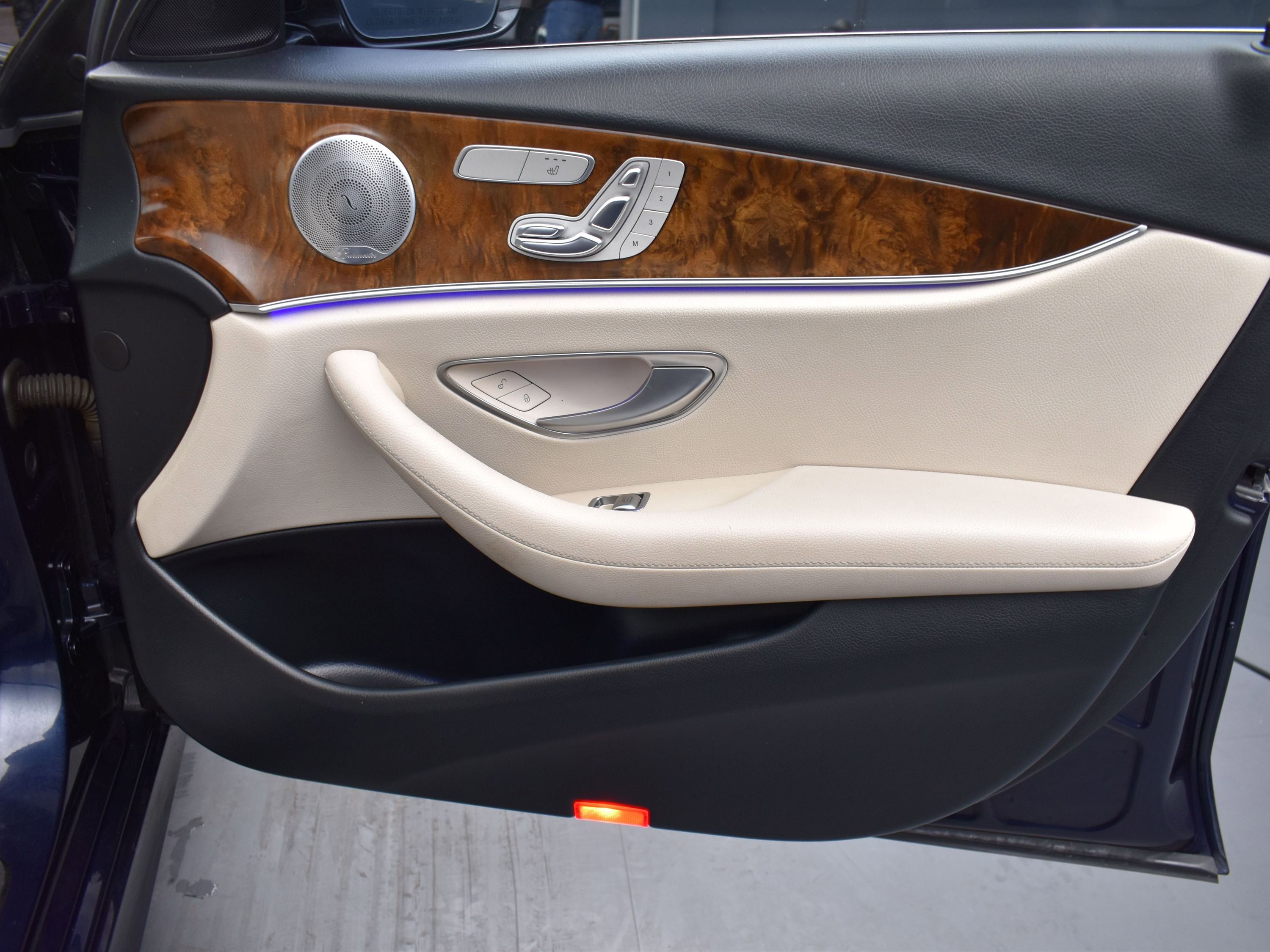 Used 2017 Mercedes-Benz E 300 4MATIC image 15