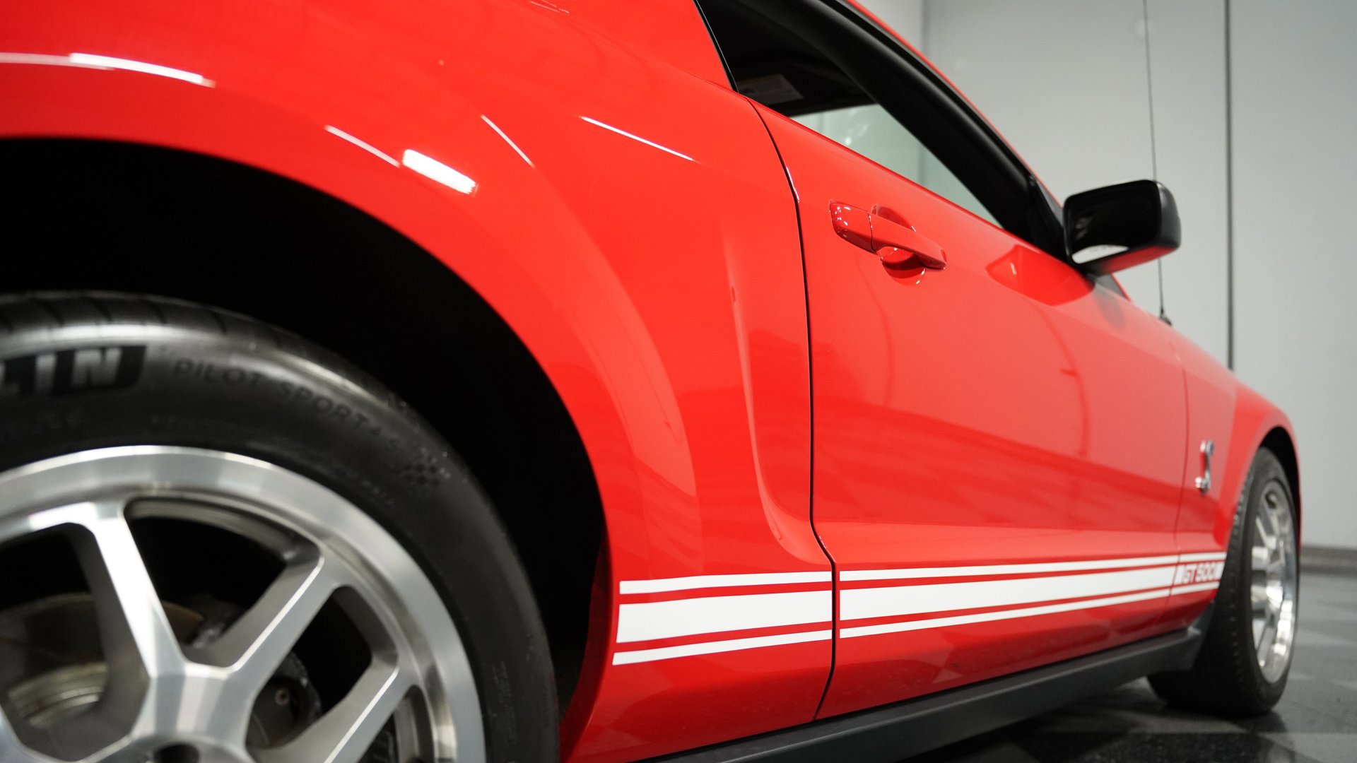 Used 2009 Ford Mustang Shelby GT500 RWD image 22