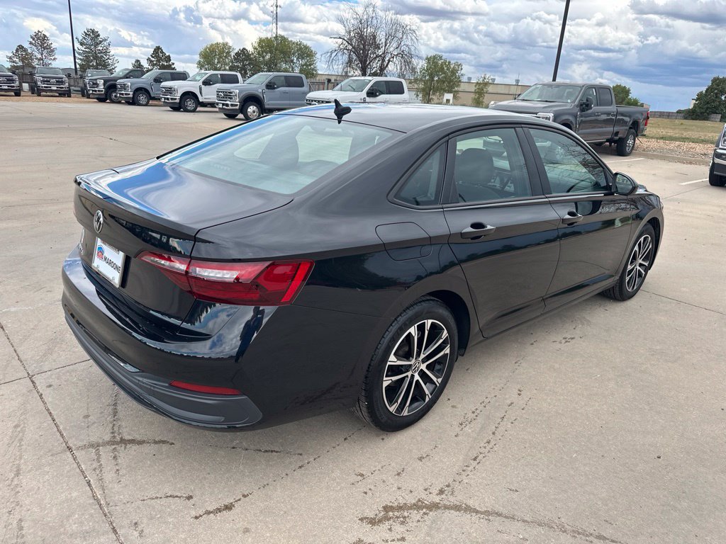 Used 2022 Volkswagen Jetta Sport FWD image 35
