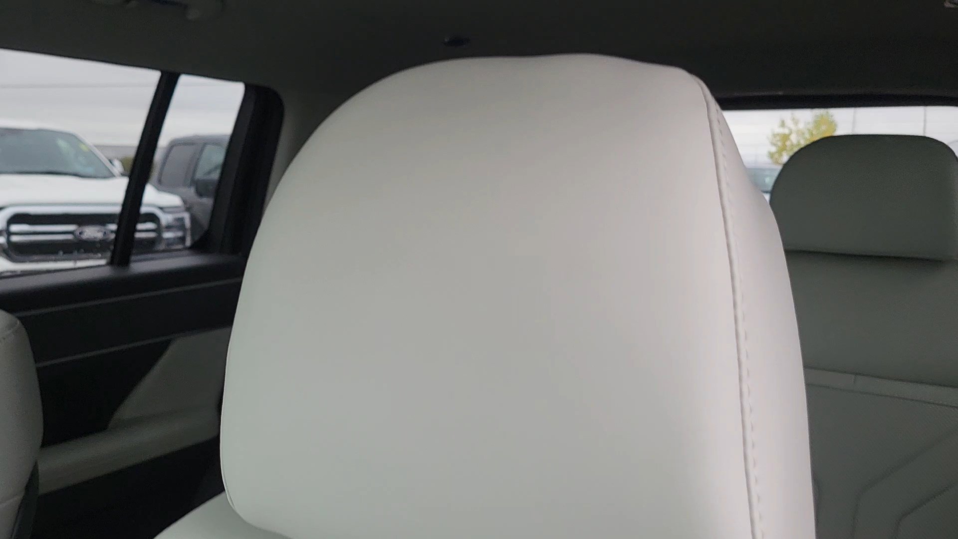 New 2026 Hyundai Santa Fe SEL image 11