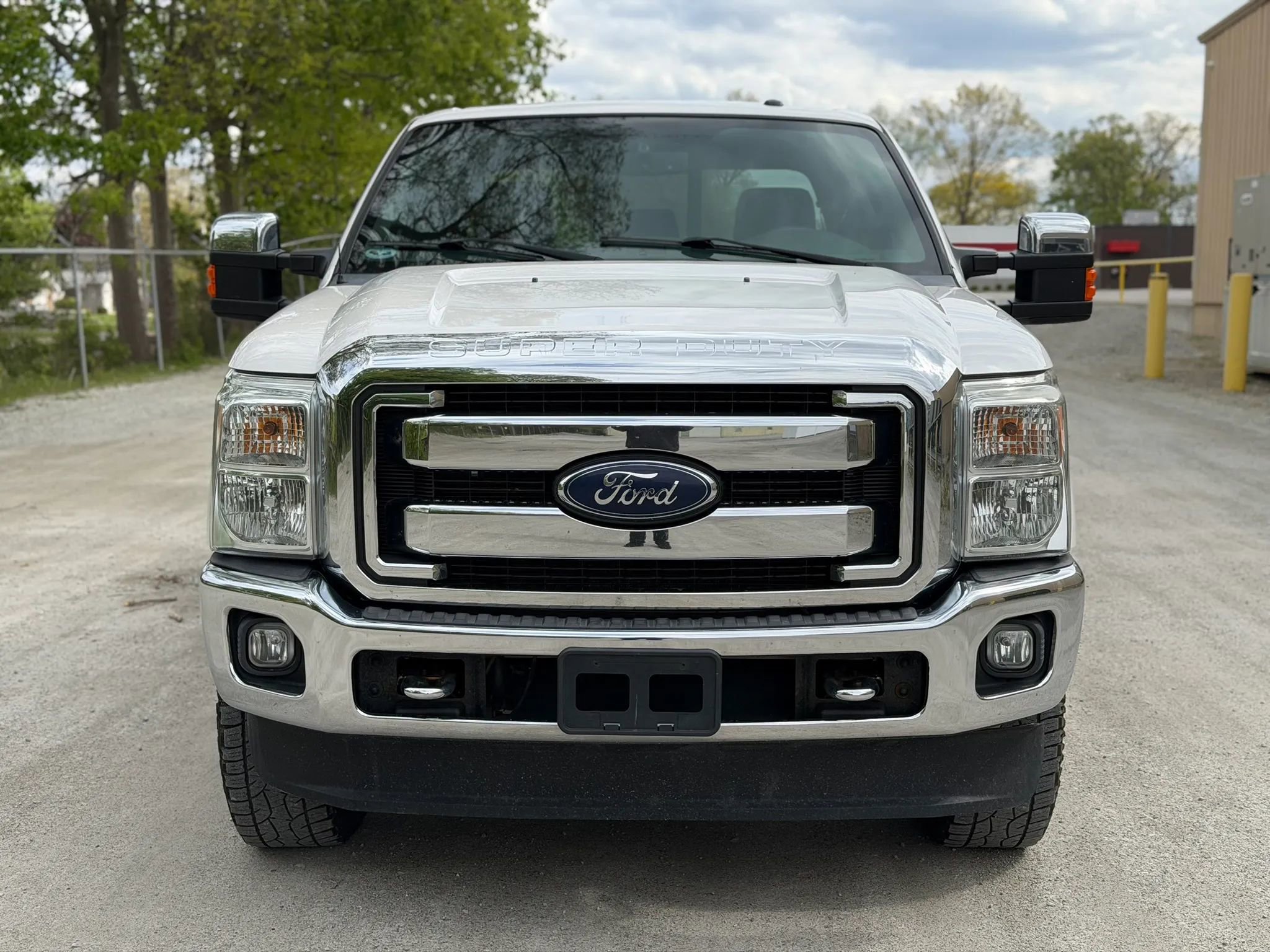 Used 2016 Ford F250 Lariat w/ Lariat Ultimate Package AWD/4WD image 2