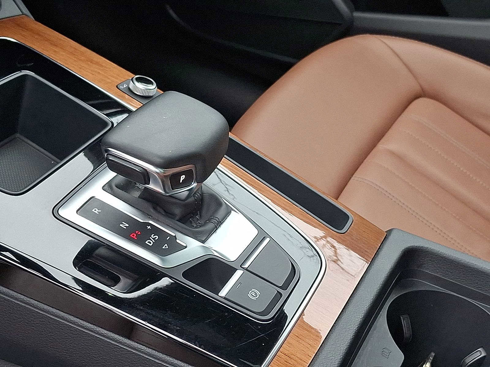 Certified 2023 Audi Q5 2.0T Premium w/ Convenience Package image 12