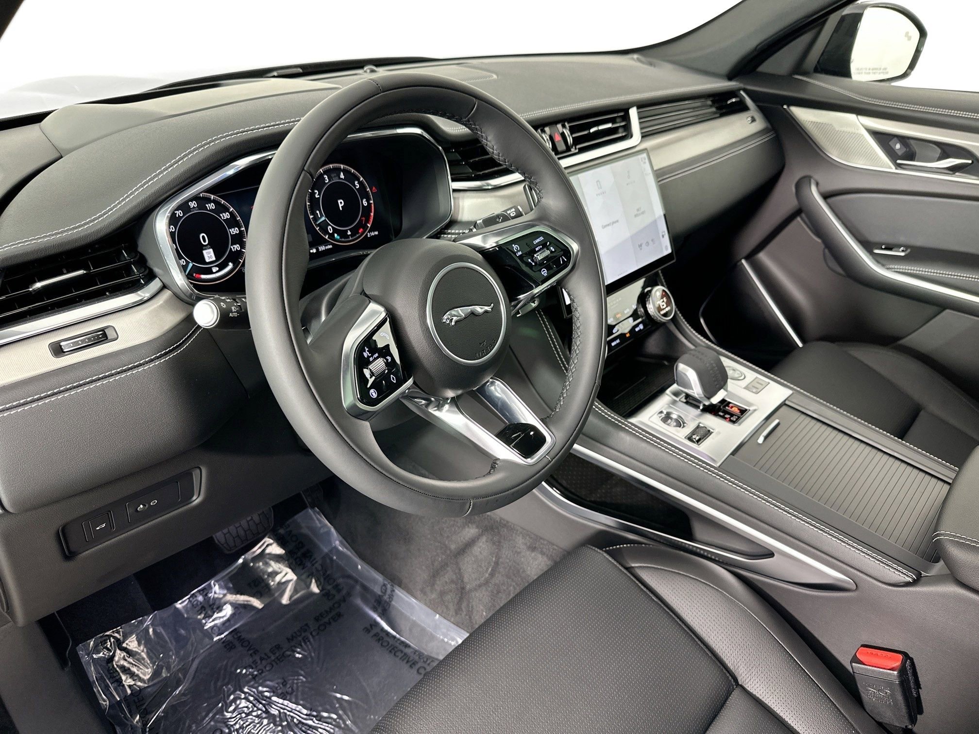 Certified 2026 Jaguar F-PACE R-Dynamic S AWD/4WD image 10