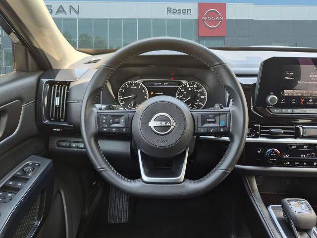 Certified 2025 Nissan Pathfinder SV AWD/4WD image 15