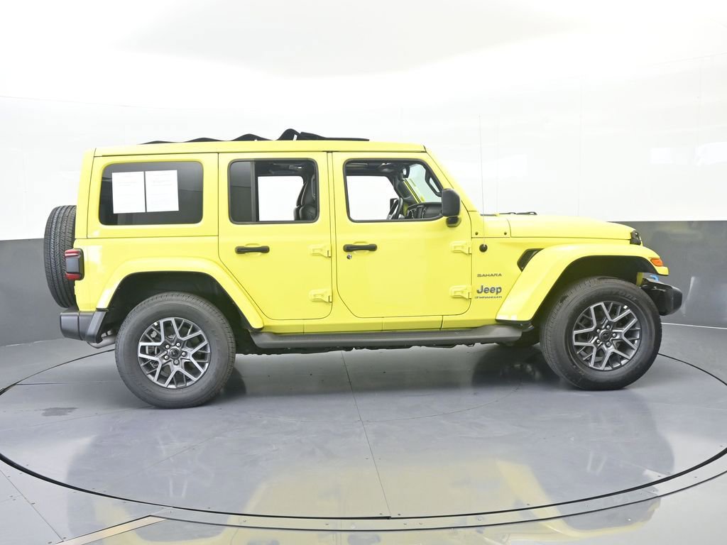 Used 2023 Jeep Wrangler Unlimited Sahara image 7