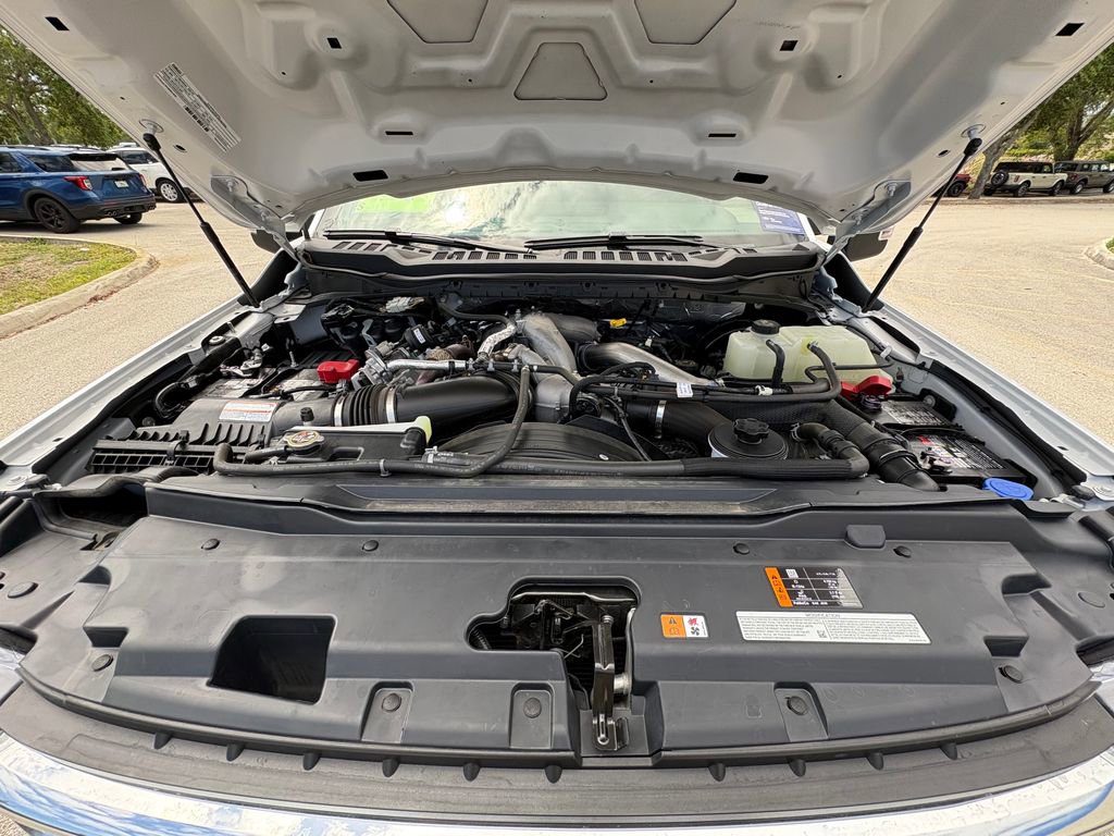 Certified 2025 Ford F250 XLT AWD/4WD image 31