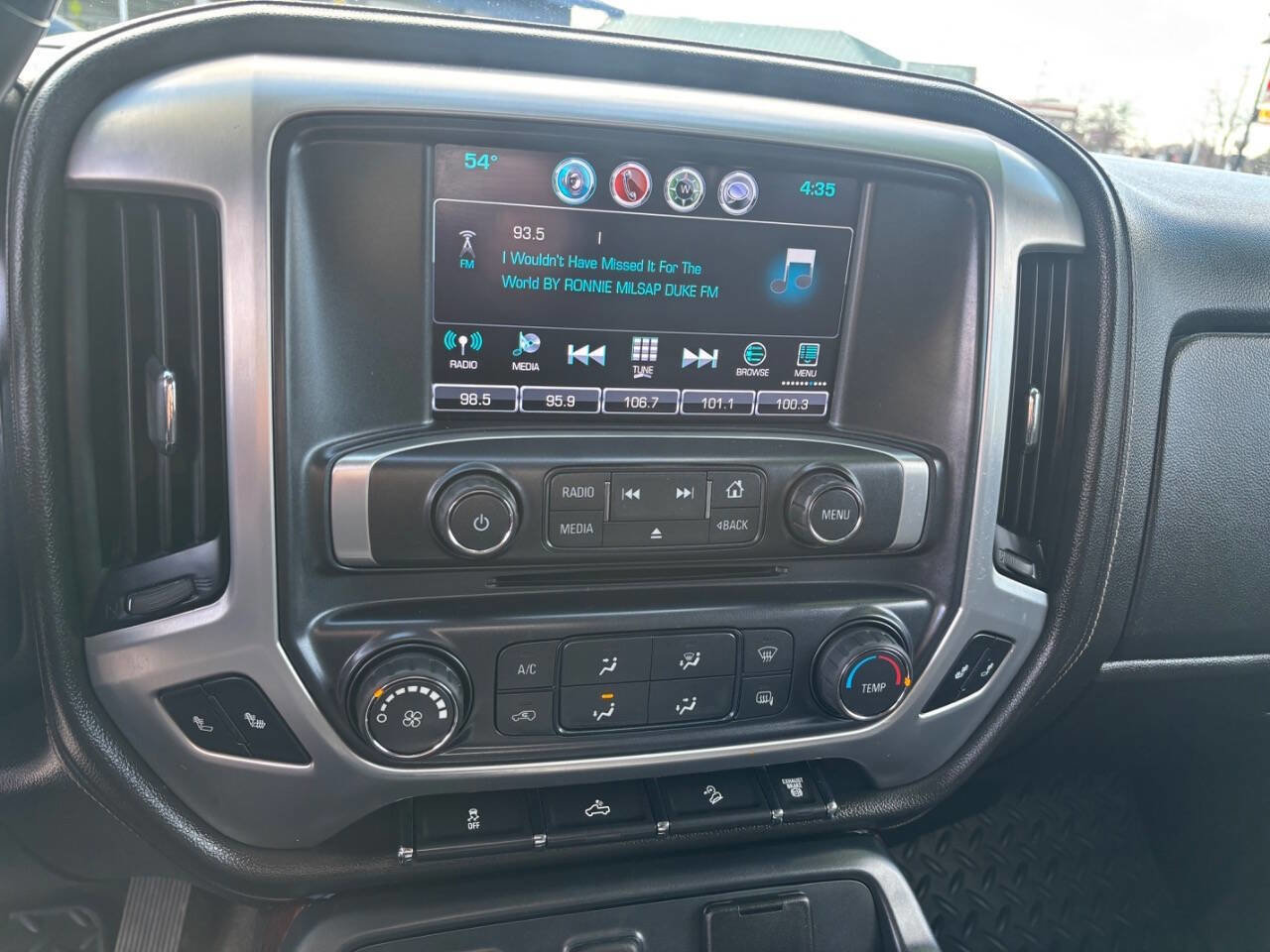 Used 2017 GMC Sierra 2500 SLE w/ Suspension Package, Off-Road AWD/4WD image 14