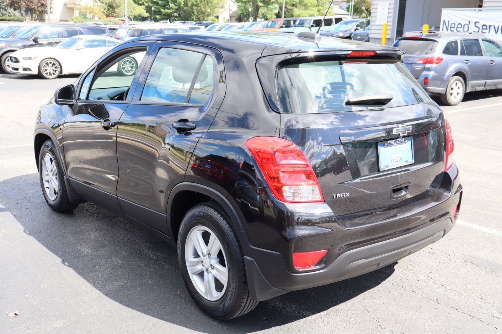 Used 2020 Chevrolet Trax LS w/ LPO, Protection Package FWD image 4