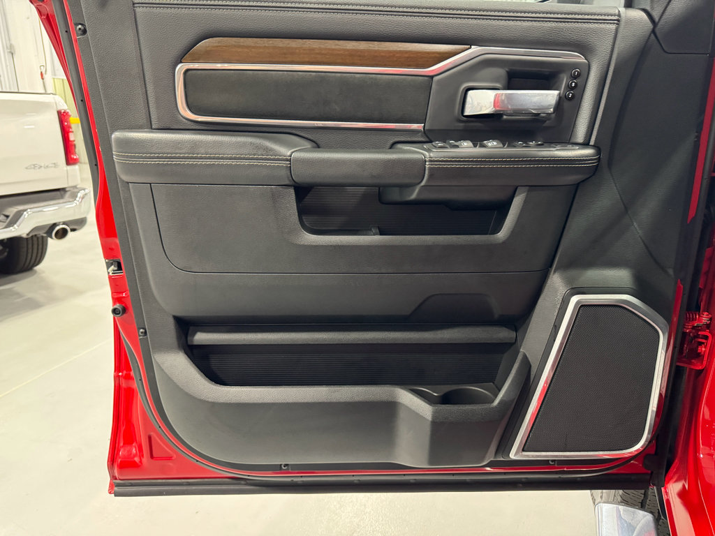 Used 2024 RAM 3500 Laramie image 24