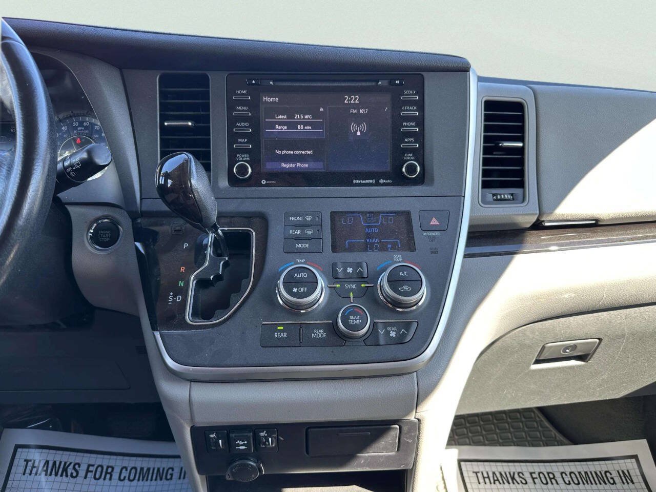 Used 2020 Toyota Sienna XLE FWD image 9