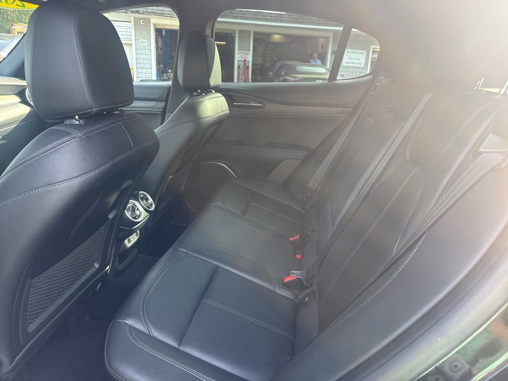 Used 2022 Alfa Romeo Stelvio Ti image 35