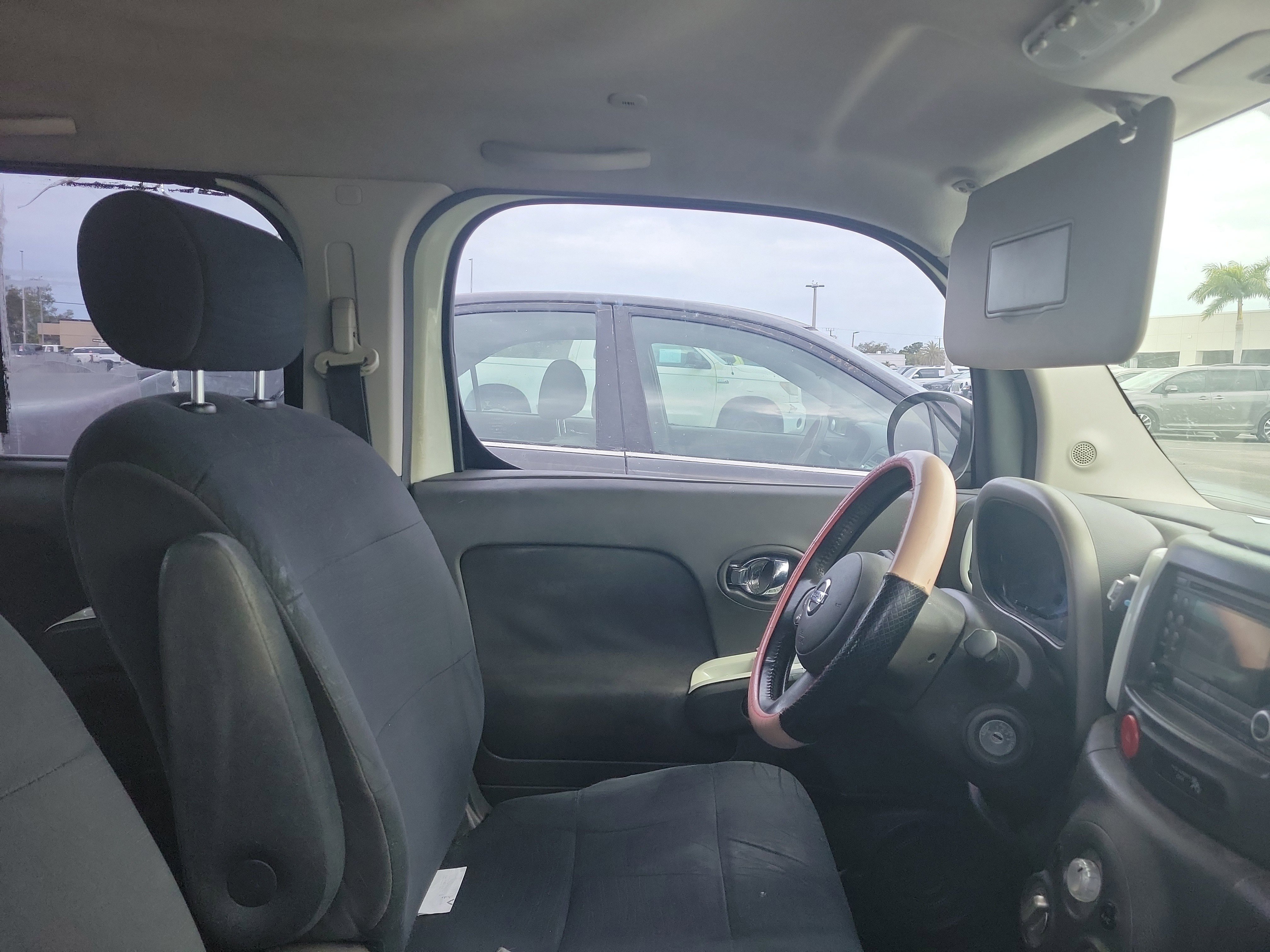 Used 2010 Nissan Cube 1.8 S w/ Ginormous Pkg FWD image 9