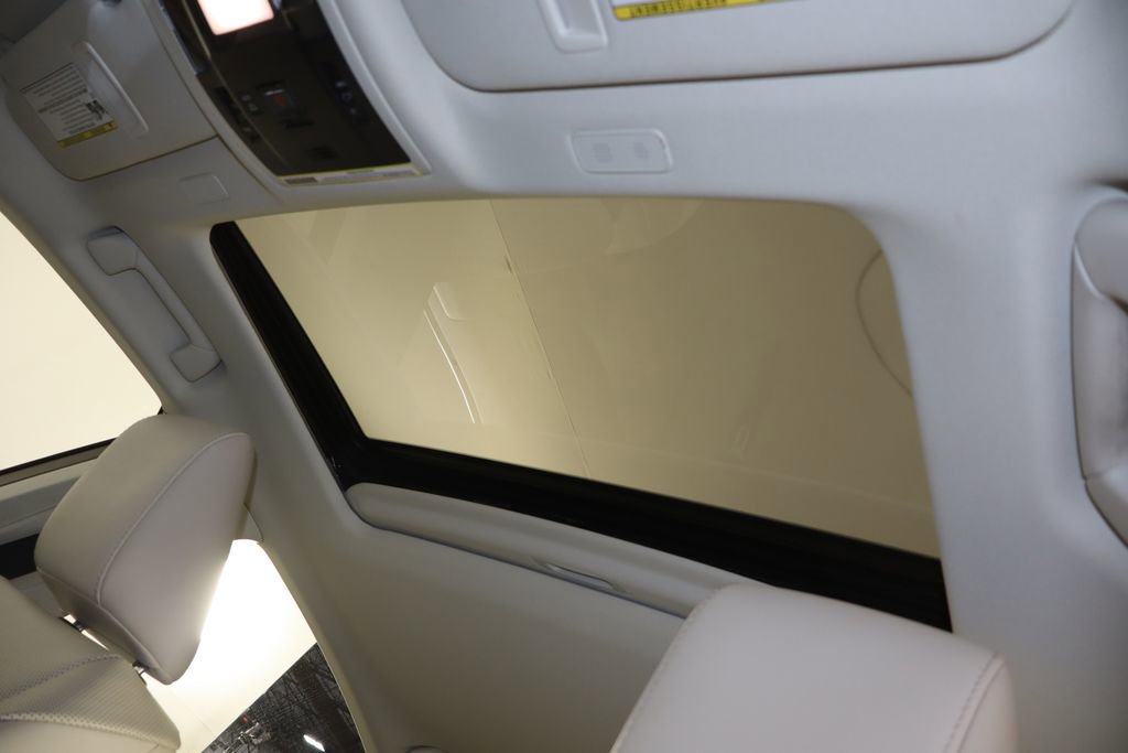 Used 2023 Lexus ES 250 w/ Premium Package image 24