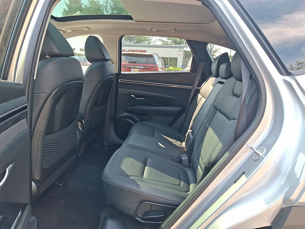 Used 2022 Hyundai Tucson Limited FWD image 13