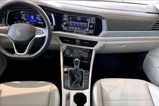 Used 2023 Volkswagen Jetta SE FWD image 15