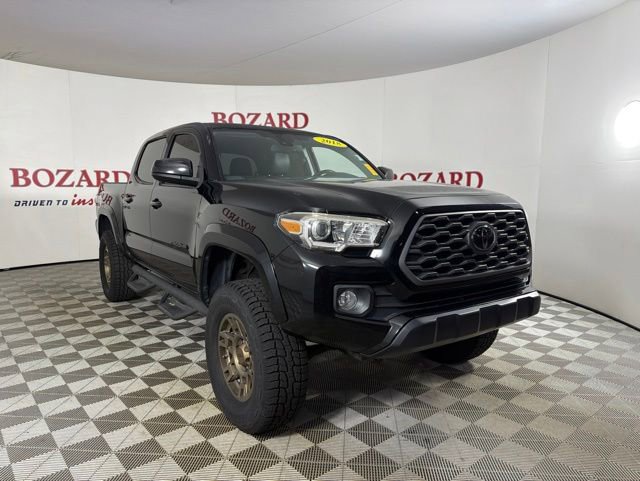 Used 2018 Toyota Tacoma SR5 AWD/4WD image 1