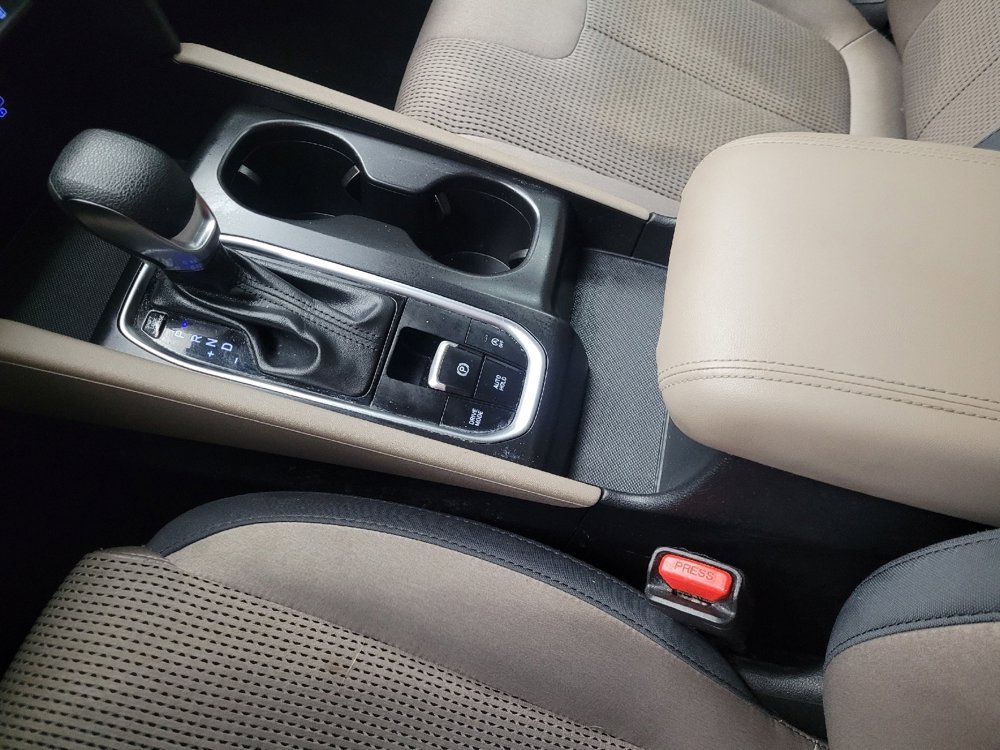 Used 2020 Hyundai Santa Fe SEL w/ Cargo Package image 26