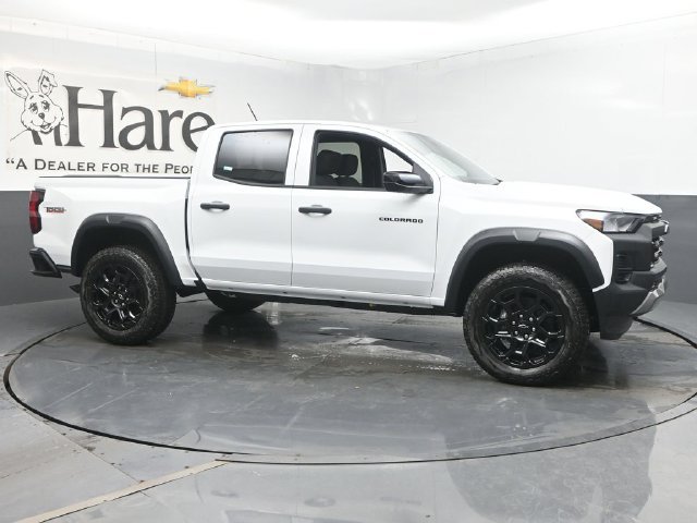 New 2026 Chevrolet Colorado Trail Boss AWD/4WD image 1