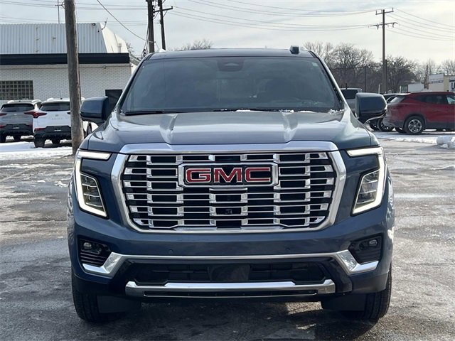 New 2026 GMC Yukon Denali w/ Sun & Power Step Package image 8
