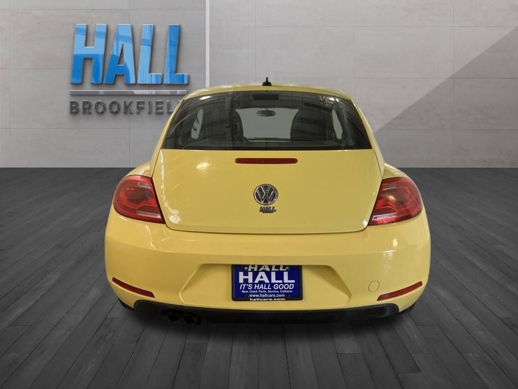 Used 2012 Volkswagen Beetle 2.5 FWD image 4