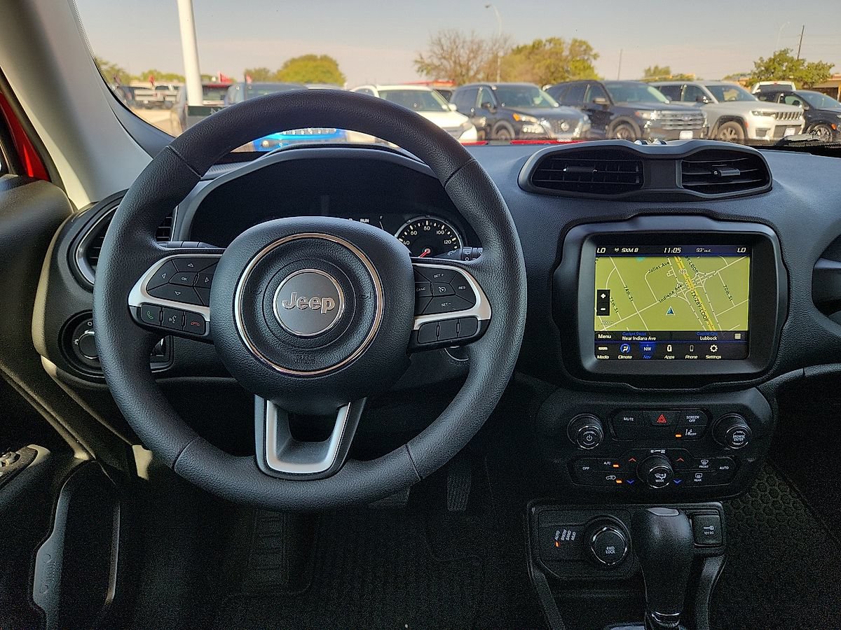 Used 2023 Jeep Renegade Latitude AWD/4WD image 7