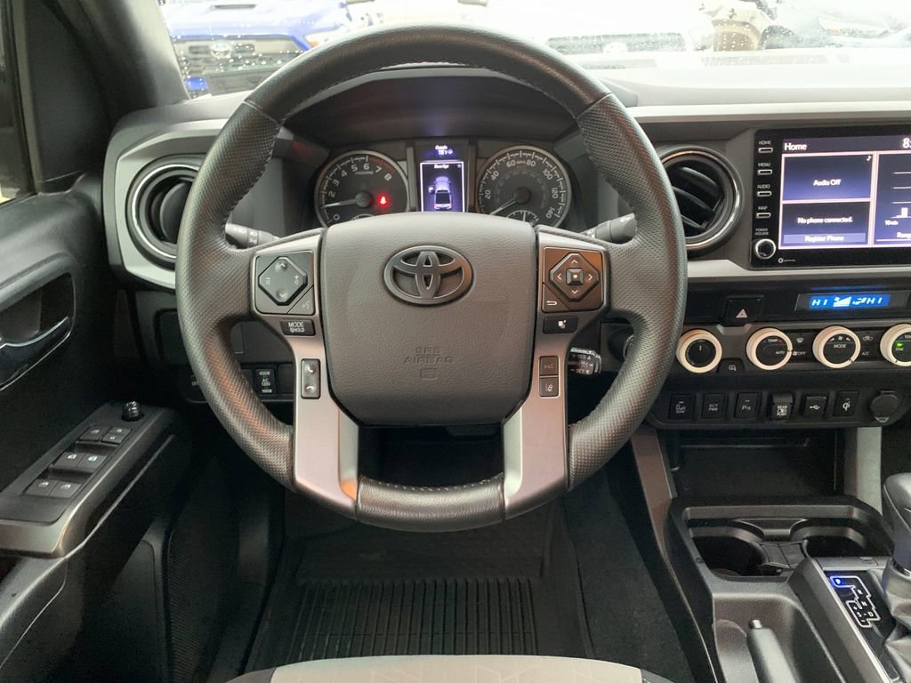 Used 2022 Toyota Tacoma TRD Off-Road w/ Technology Package image 17