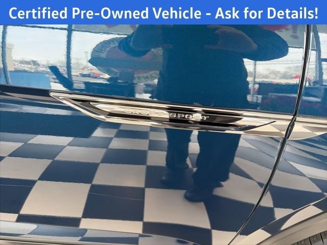Certified 2022 Volkswagen Atlas Cross Sport SE image 13