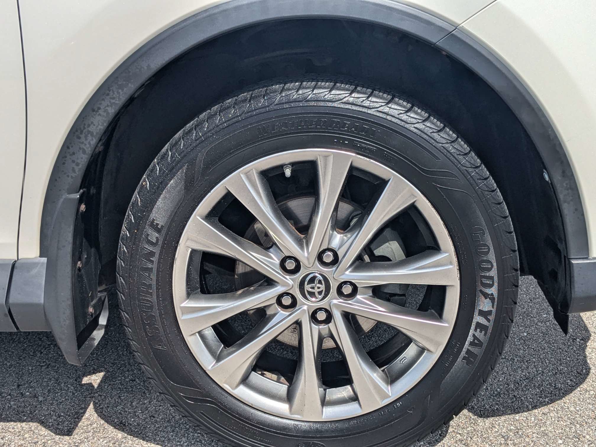 Used 2016 Toyota RAV4 Limited AWD/4WD image 11