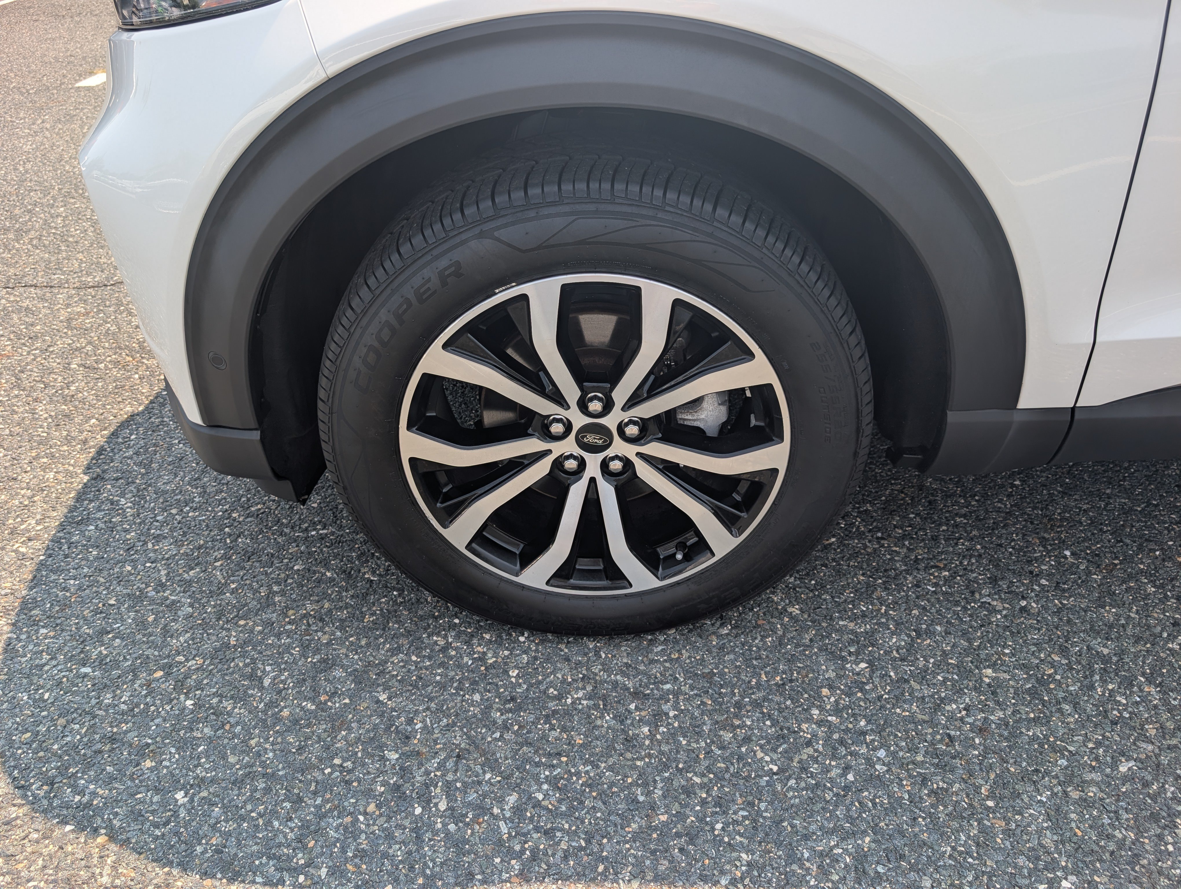 Certified 2020 Ford Explorer ST AWD/4WD image 9