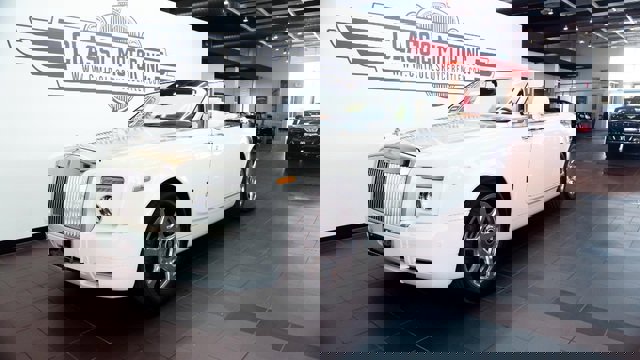 Used 2011 Rolls-Royce Phantom Drophead Coupe image 8