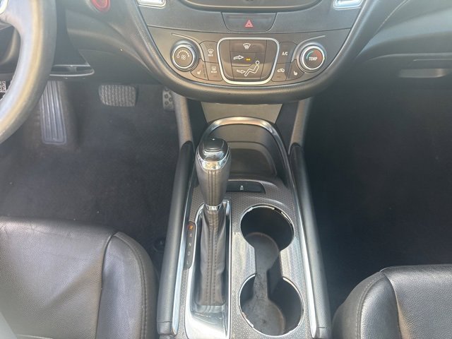 Used 2018 Chevrolet Malibu LT w/ Leather Package image 11