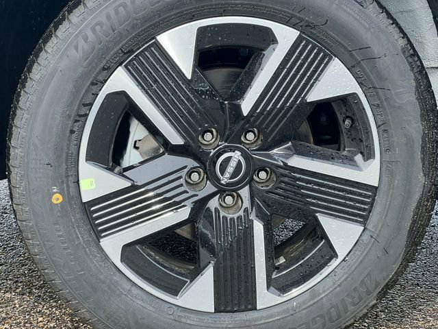 New 2026 Nissan Kicks SV w/ Cold Weather Package image 6