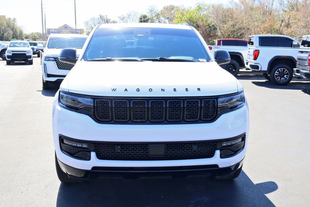 Used 2023 Jeep Wagoneer Series II image 3