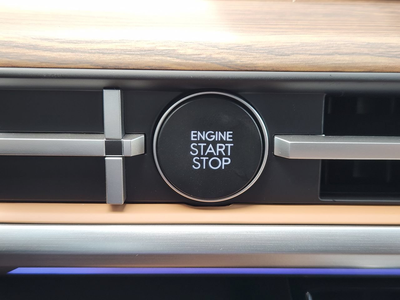 New 2026 Hyundai Santa Fe Calligraphy FWD image 16