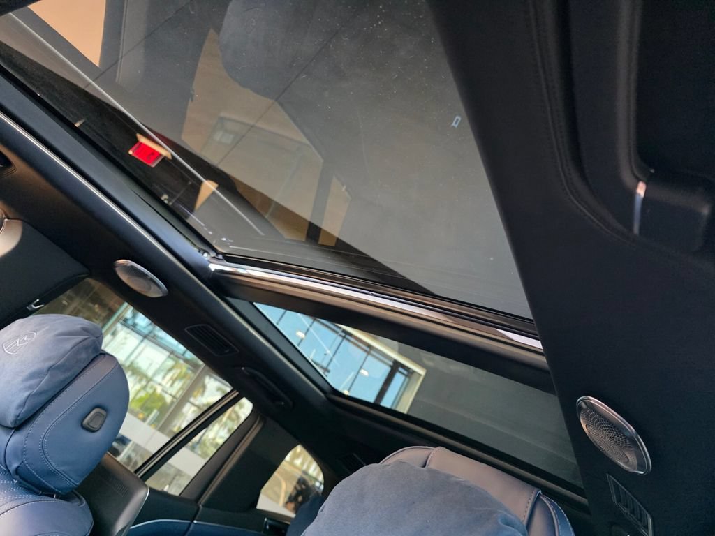 New 2026 Mercedes-Benz Maybach GLS 600 4MATIC image 9