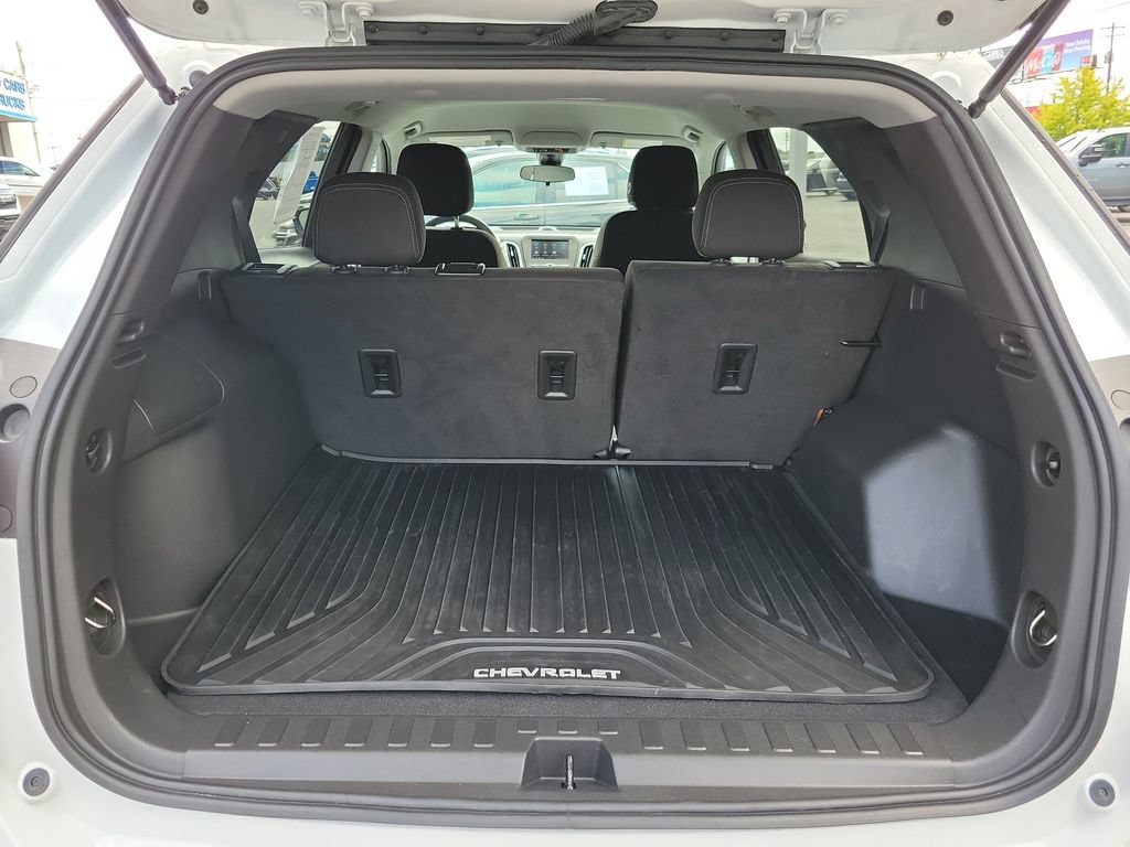 Used 2023 Chevrolet Equinox LS w/ LS Convenience Package AWD/4WD image 11