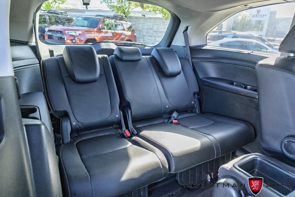 Used 2023 Honda Odyssey Touring image 12