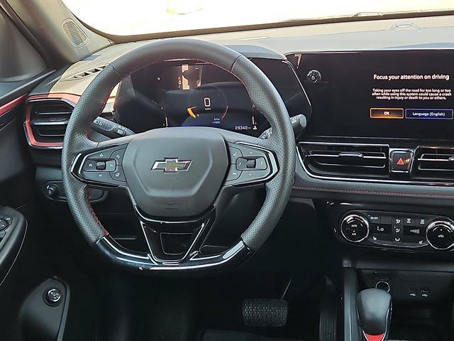 Used 2025 Chevrolet TrailBlazer RS w/ Convenience Package FWD image 11