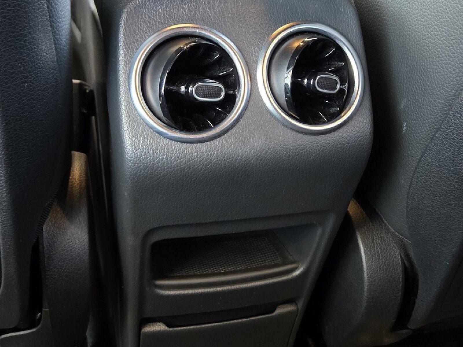 Certified 2023 Mercedes-Benz GLB 250 4MATIC image 13