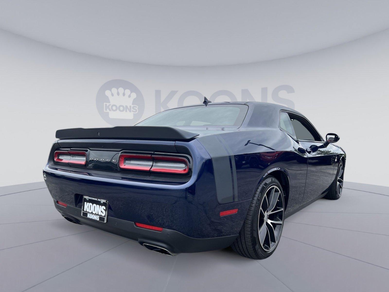 Used 2016 Dodge Challenger R/T Scat Pack RWD image 16